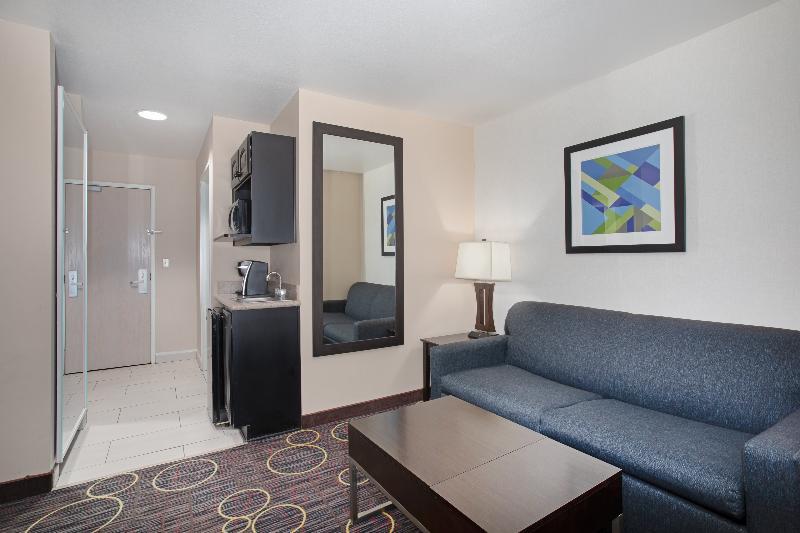 Holiday Inn Express And Suites - Tucumcari, An Ihg Hotel Экстерьер фото